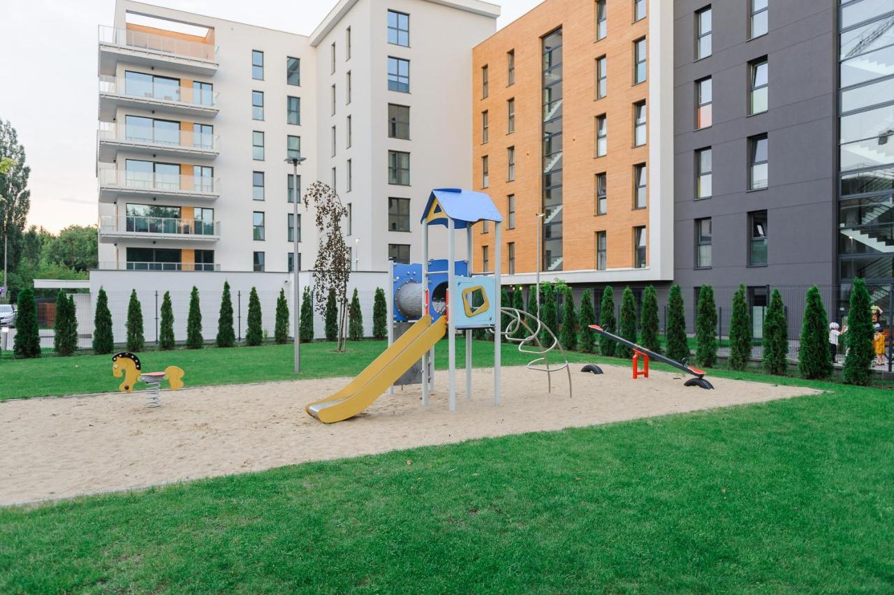 Lumina Apartment With Balcony Overlooking The Park 罗兹 外观 照片